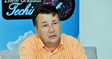 Stire din Politică-Administrație : Edilul Adrian Stan dă startul petrecerii la "Zilele Orașului Techirghiol"