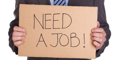 Stire din Economie : Educația  nu îi ajută  să-și găsească un loc de muncă