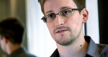 Stire din Actualitate : Cererea de azil politic a lui Snowden, respinsă de mai multe state, inclusiv Brazilia și India