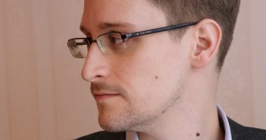 Stire din Actualitate : Edward Snowden ar vrea să se întoarcă în Statele Unite