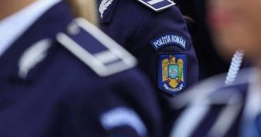 Stire din Eveniment : Poliția Română și SRI în alertă, după mai multe mesaje de amenințare: "Vor să arunce în aer un spital și să omoare un medic"