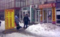Patronii de case de schimb valutar se codesc să aplice noile reguli menite să oprească înșelătoriile