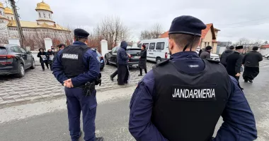 Stire din Eveniment : Jandarmii constănțeni nu au stat pe loc de sărbători! Sute de echipaje au patrulat străzile