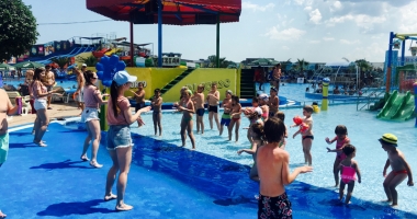 Vara asta strigăm "Pârtieeee!" pe toboganele de la Eforie Aqua Park - 2