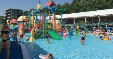 Galerie foto. Vara asta strigăm "Pârtieeee!", pe toboganele de la Eforie Aqua Park - 6