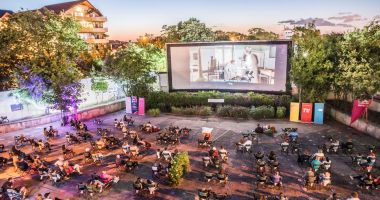 Stire din Cultură-Educație : Eforie Colorat. Festival de film la grădina de vară Cinemascoop din Eforie Sud