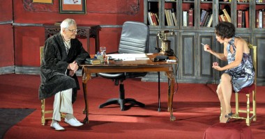Stire din Cultură-Educație : "Egoistul", premieră de succes la Casa de Cultură