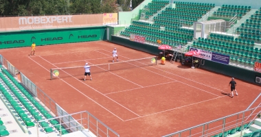 Stire din Sport : Ei sunt campionii turneului de veterani de la TC Idu