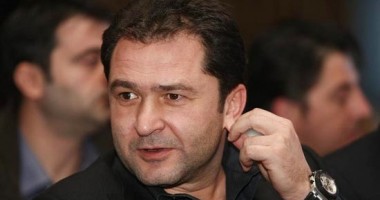 Stire din Politică-Administrație : Elan Schwartzenberg, intermediarul tranșelor de bani din dosarul lui Radu Mazăre