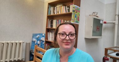 Stire din Interviu : Elena Cioclin, director interimar Biblioteca Județeană: "Nu mi-am dorit niciodată să fiu bibliotecar, ci manager"