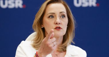 Stire din Politică-Administrație : Elena Lasconi joacă tare. „Mă retrag din cursă doar dacă Ilie Bolojan va candida”