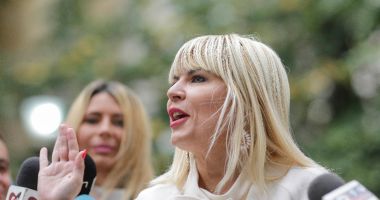 Stire din Eveniment : Udrea, vizitată de partenerul ei la închisoare. Ce spune acesta