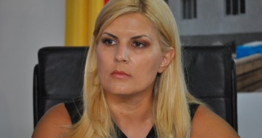 Elena Udrea: 