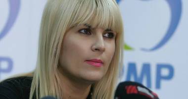 Stire din Politică-Administrație : "Am cădea din lac  în puț dacă vine  Predoiu premier"