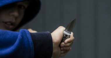 Stire din Eveniment : Un elev de 16 ani a fost înjunghiat la școală. Agresorul este tot un adolescent