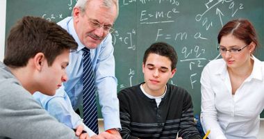 Elev vs profesor