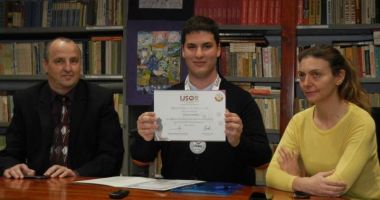 Stire din Cultură-Educație : REZULTAT DE EXCEPȚIE! Argint românesc la Olimpiada Internațională de Științe pentru Juniori