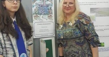 Eleva Ana Vărzescu, premiată la un concurs național de chimie