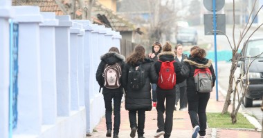 Stire din Cultură-Educație : Ce își doresc părinții de la învățământul constănțean