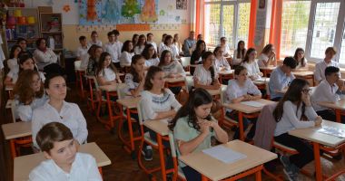 Stire din Cultură-Educație : Elevii constănțeni învață să "citească cu folos"