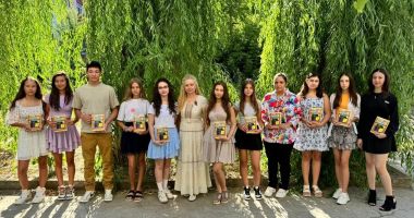 Stire din Cultură-Educație : Premii internaționale pentru elevii medgidieni de la cercul de pictură al Casei de Cultură ”I.N. Roman”
