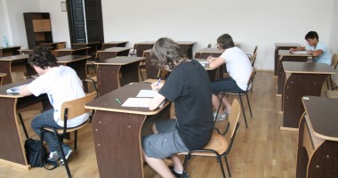 Stire din Politică-Administrație : UDTR promovează limba maternă prin concursuri școlare