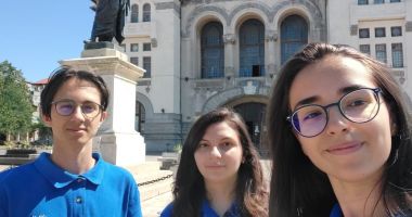 Trei elevi constănțeni participă la Școala de Vară de Știință și Tehnologie de la Măgurele