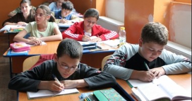 Care sunt noutățile anului școlar 2011 - 2012. Ce vor învăța elevii în săptămâna "Școala altfel"