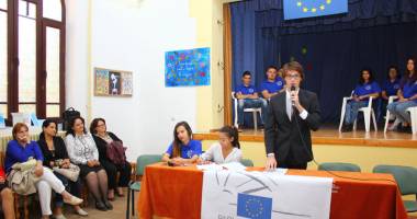 Stire din Cultură-Educație : Elevi de la Colegiul Pedagogic vor pleca la Strasbourg
