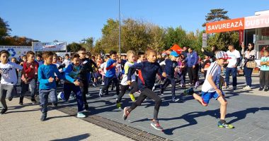 Stire din Sport : Elevii constănțeni  au alergat pentru un viitor curat, la "eCross"