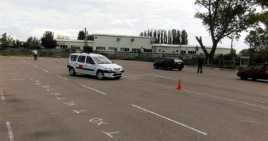 Elevii constănțeni, educați de polițiști prin proiectul "Civilizația șoselei" - 2