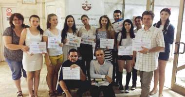 Stire din Cultură-Educație : Elevii au dominat clasamentul… dezbaterilor academice