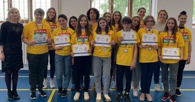 Stire din Cultură-Educație : Elevii Colegiului „Mihai Eminescu”, premiaţi la Campionatul Virtual de Fitness Unificat