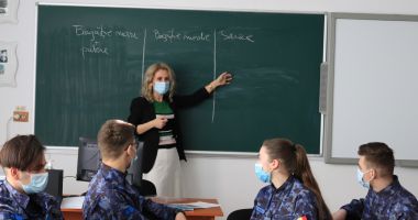 Elevii Colegiului Militar Constanţa, lecţie civică de Ziua Justiției Sociale - 2