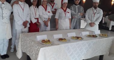 Stire din Cultură-Educație : Elevii Colegiului Economic Mangalia, premiați la concursul pe meserii