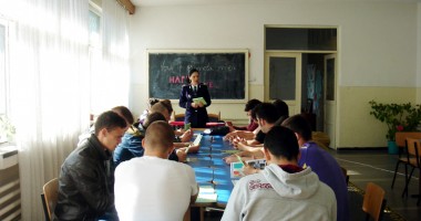 Stire din Eveniment : Elevii constănțeni, în vizită  la polițiștii de la Ordine Publică