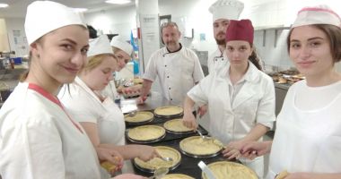 Stire din Cultură-Educație : Elevii Liceului "Virgil Madgearu" s-au specializat în Franța