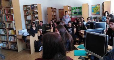 Stire din Cultură-Educație : Elevii francofoni  ai Liceului "George Călinescu", premiați