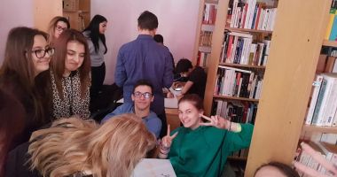 Stire din Cultură-Educație : Elevii Liceului "George Călinescu", în vizită la Penitenciarul Poarta Albă