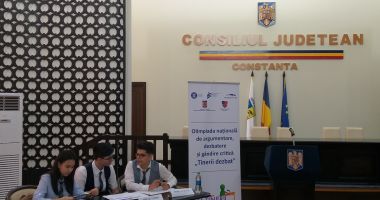 Stire din Cultură-Educație : Elevii Liceului "Ovidius", oratori de succes la Olimpiada "Tinerii dezbat"