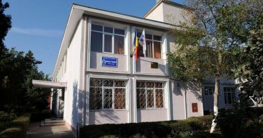 Stire din Cultură-Educație : Elevii Şcolii „Jean Bart” şi-au ales Consiliul Şcolar