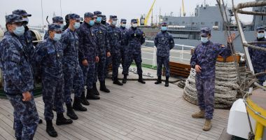 Lecție-vizită în Portul Militar Constanța, pentru elevii Şcolii Militare a Forţelor Navale