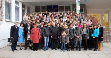 Stire din Cultură-Educație : Elevii mirciști au vizitat Ucraina