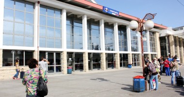 Stire din Social : Elevii și studenții navetiști  vor avea reducere la biletele de tren