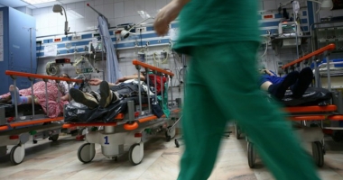 Ministrul din Kuweit a refuzat operația la nas, la Elias