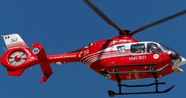 Stire din Eveniment : Copil de doi ani a ajuns de urgență la spital, după ce o poartă a căzut peste el