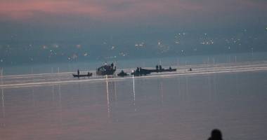 IMAGINILE TRAGEDIEI / ELICOPTER PRĂBUȘIT ÎN LACUL SIUTGHIOL / Galerie foto - 13