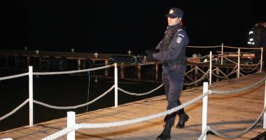 IMAGINILE TRAGEDIEI / ELICOPTER PRĂBUȘIT ÎN LACUL SIUTGHIOL / Galerie foto - 22