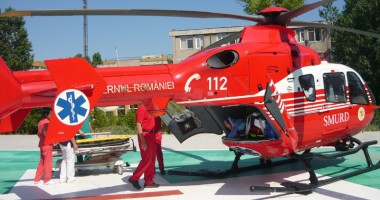 Stire din Sănătate : Elicopterul SMURD transportă la București doar cazurile extrem de grave