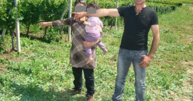 O familie cu un copil de trei ani, fugită din Iran, prinsă la graniță - 4